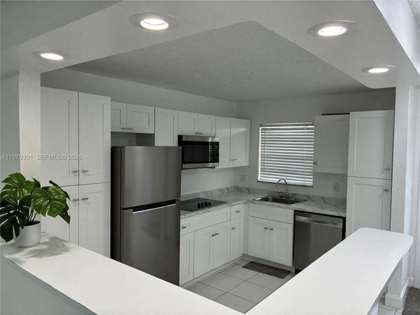 609 S State Road 7 , Unit 2C, Margate, FL 33068