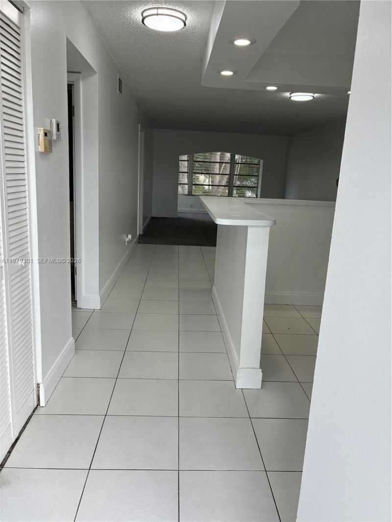 609 S State Road 7 , Unit 2C, Margate, FL 33068 Photo