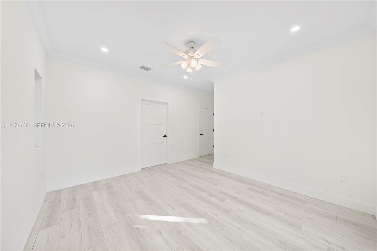 1735 NW 84th St , Miami, FL 33147 Photo