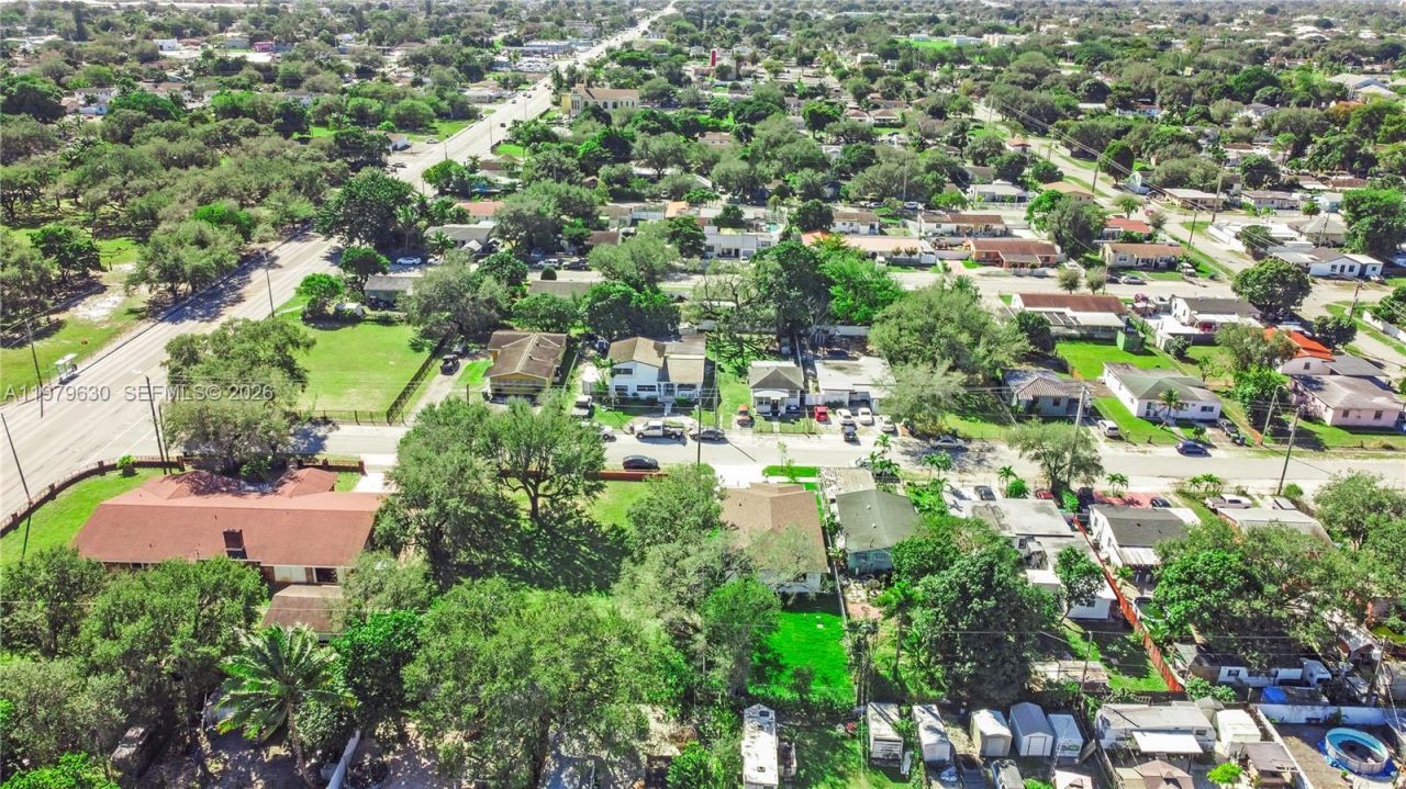 1735 NW 84th St , Miami, FL 33147 Photo