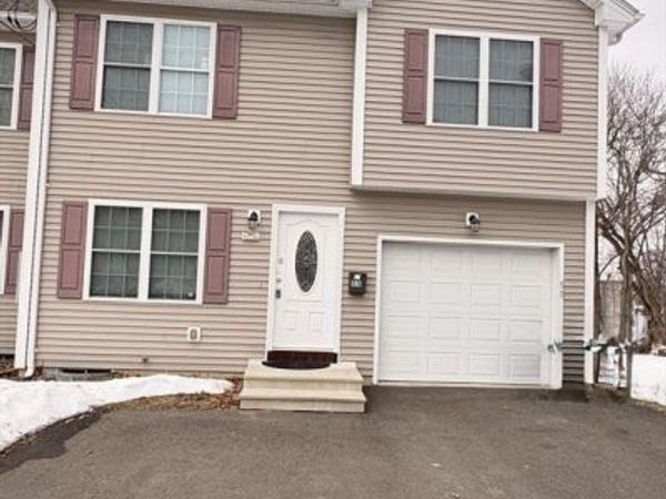 55 Gilmore, Unit 55, Chicopee, MA 01013