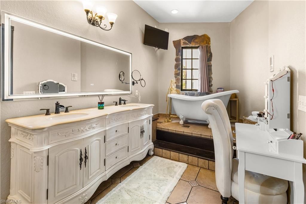 1504 Bowlees Cv, Bradenton, FL 34207 Photo