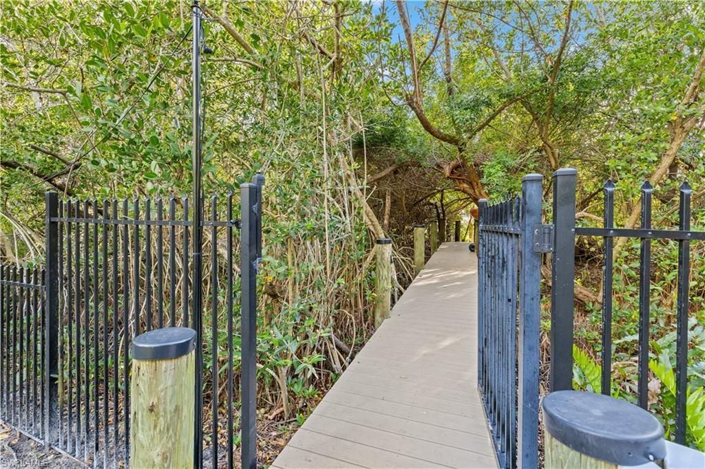 1504 Bowlees Cv, Bradenton, FL 34207 Photo