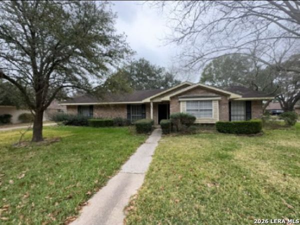 2301 Morning Dr., Baytown, TX 77520