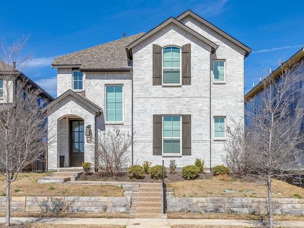 925 Carnation Drive, Crowley, TX 76036