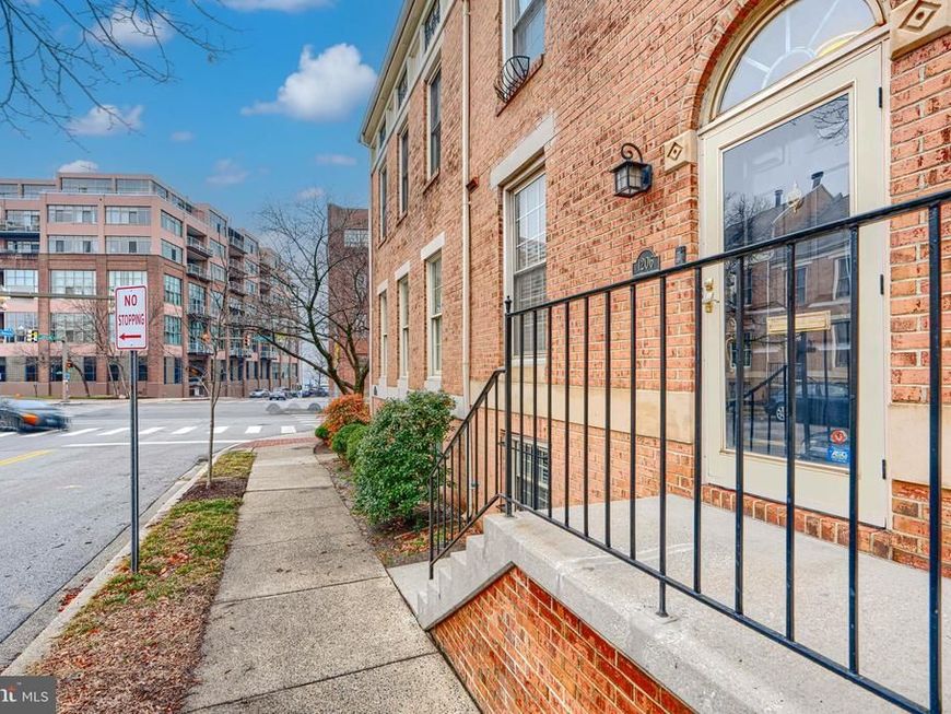 1206 S Linwood Avenue, Baltimore, MD 21224 Main Photo