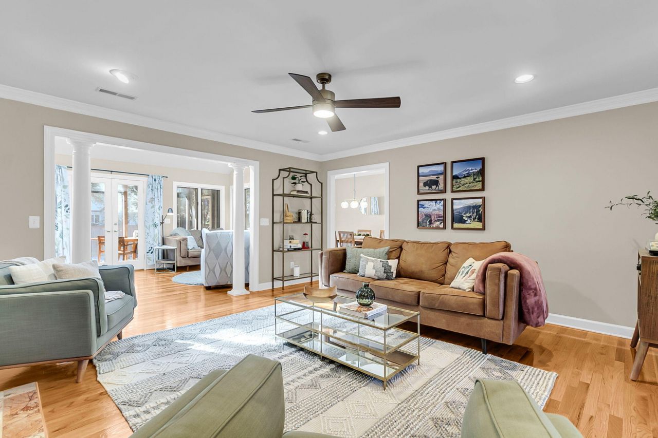 2059 Prospect Hill Drive Photo 11