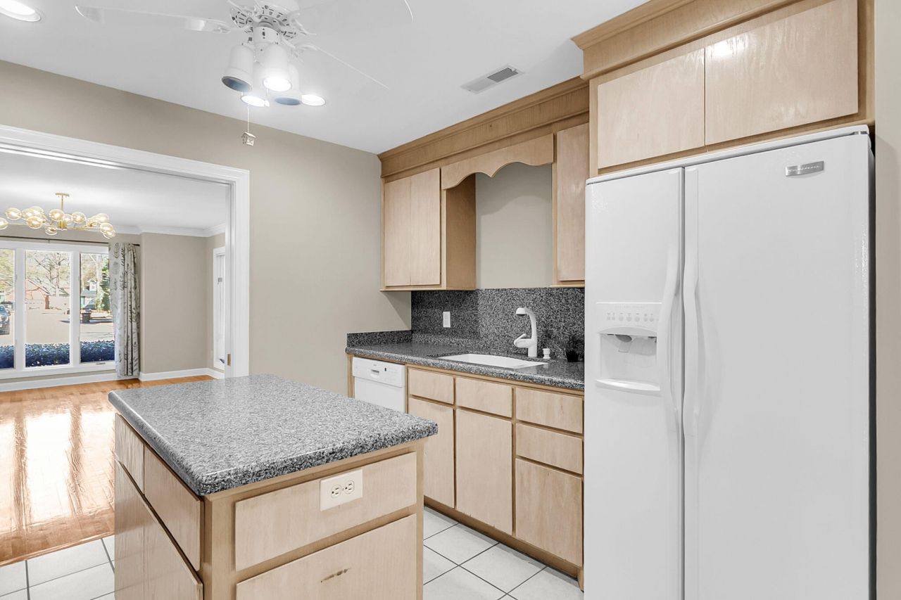 2059 Prospect Hill Drive Photo 19