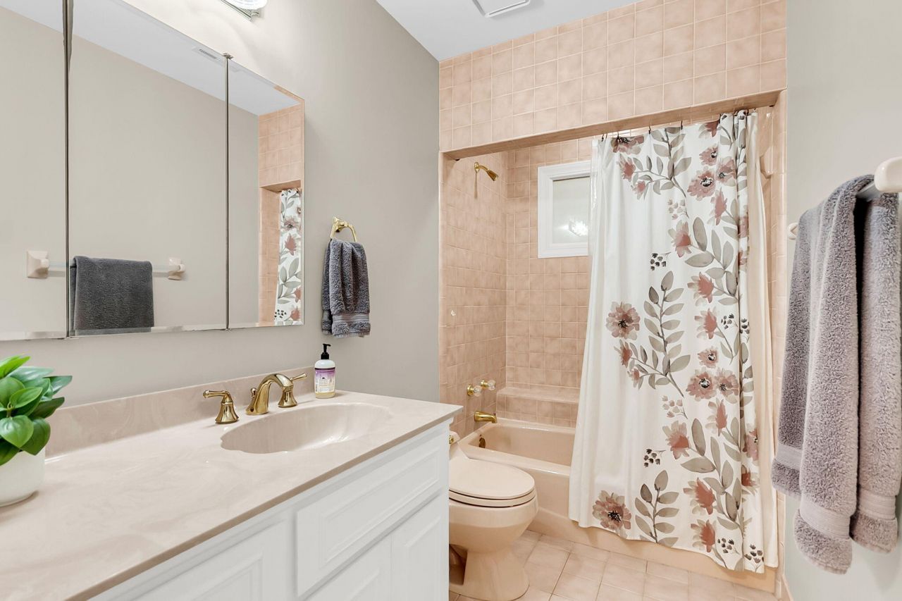 2059 Prospect Hill Drive Photo 34