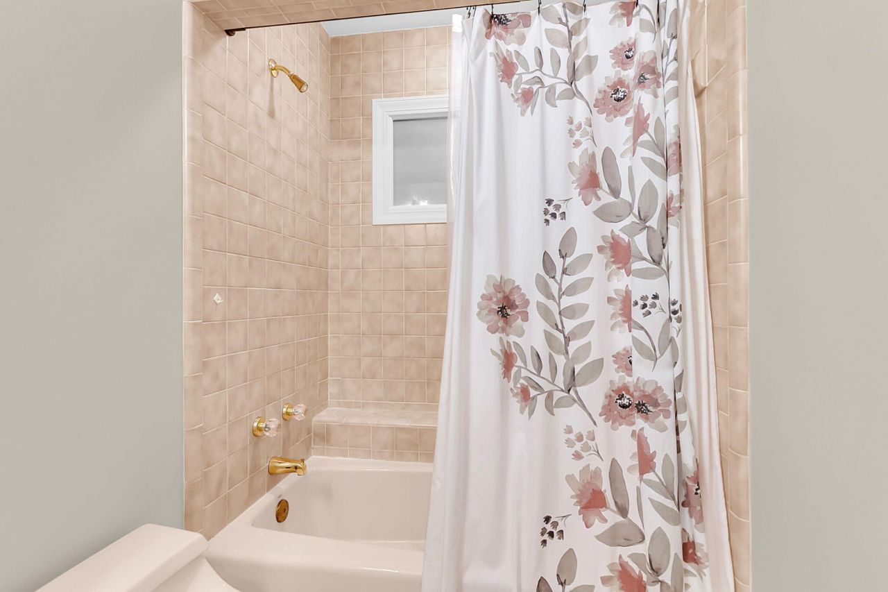 2059 Prospect Hill Drive Photo 35