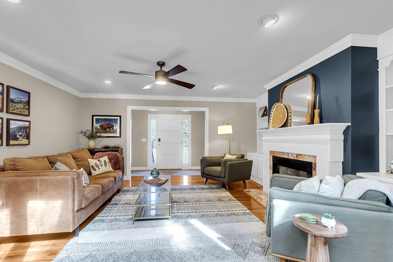 2059 Prospect Hill Drive Photo 9