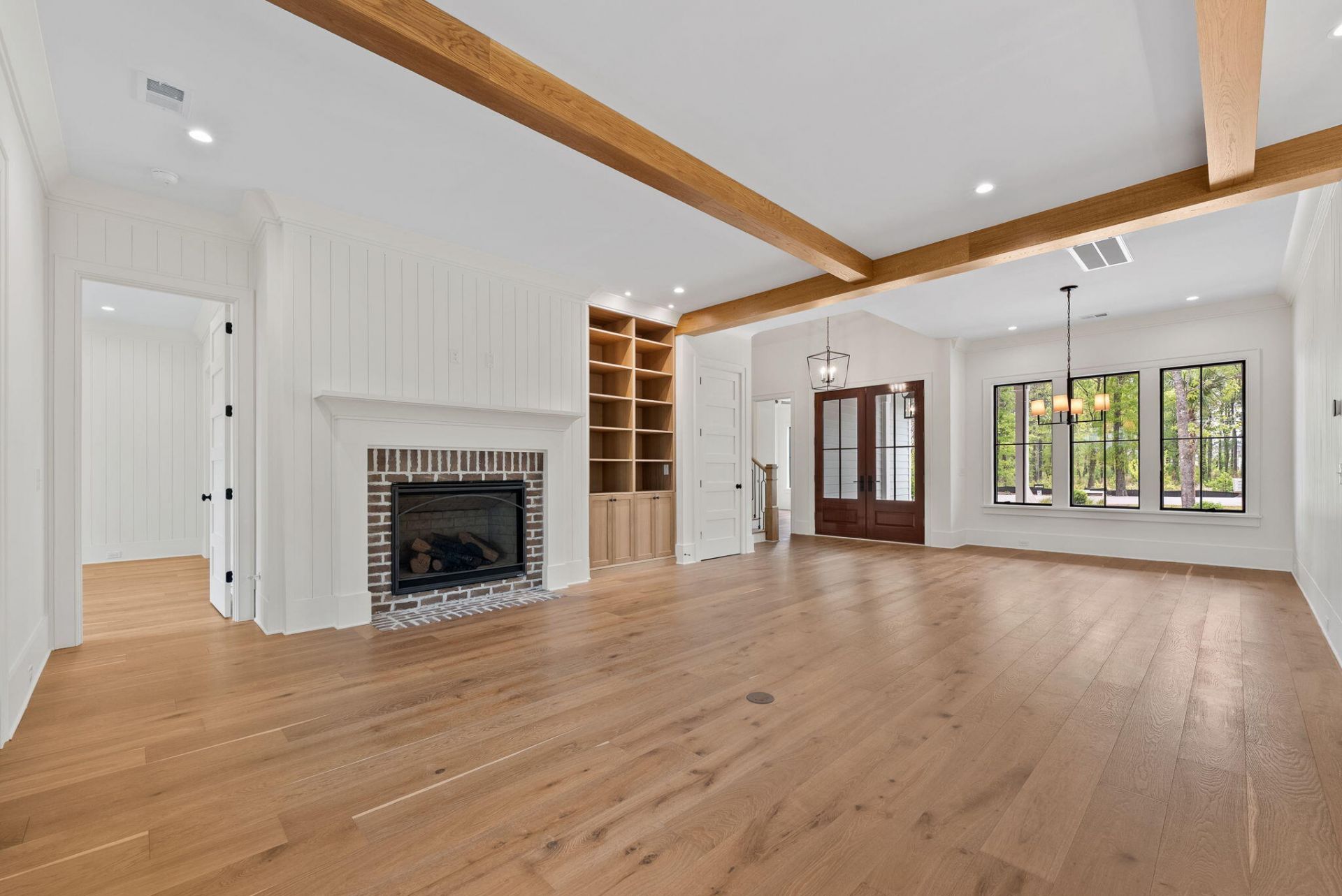 111 Peninsula Drive Photo 10