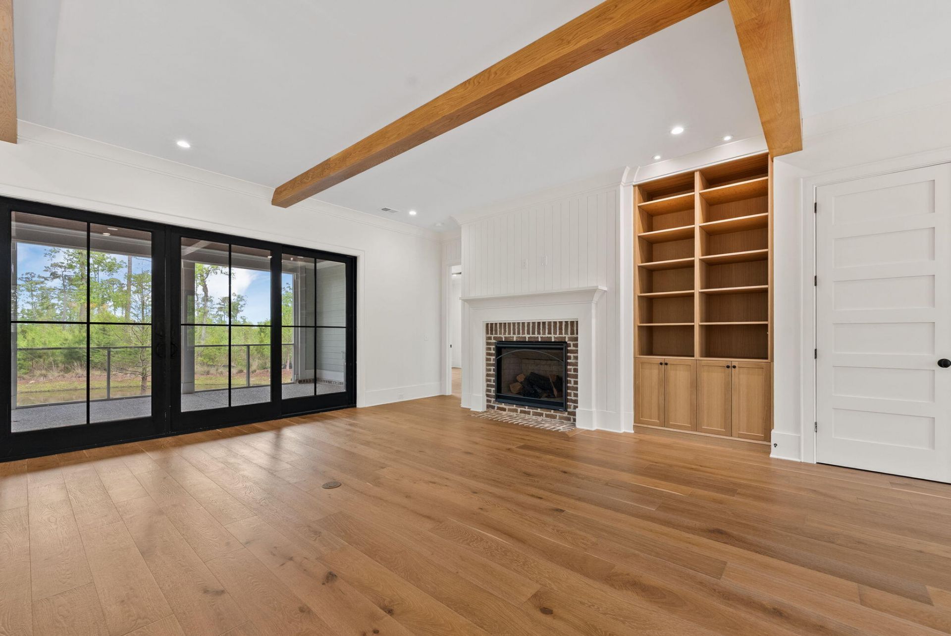 111 Peninsula Drive Photo 11