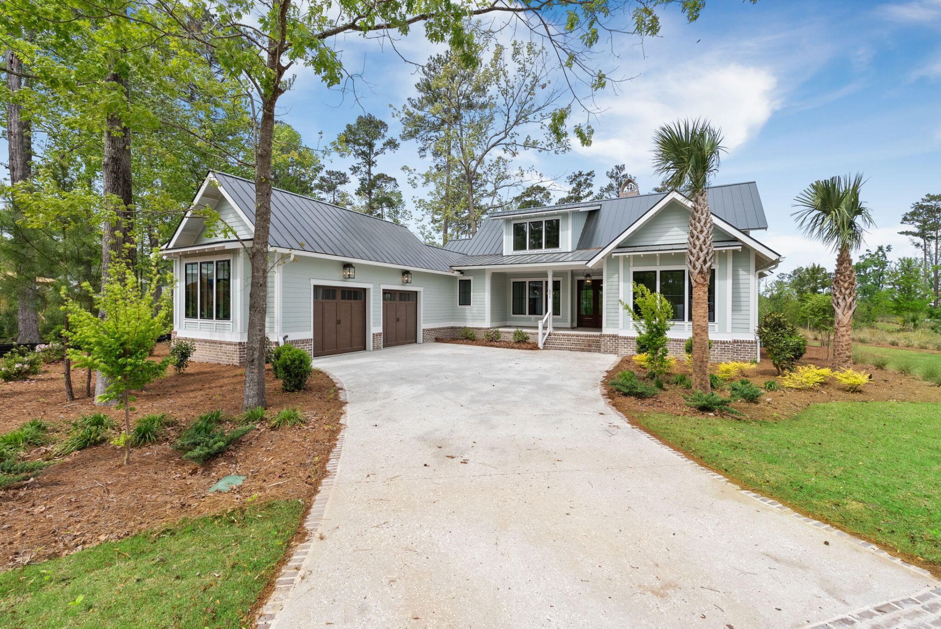 111 Peninsula Drive Photo 2