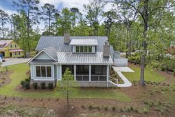 111 Peninsula Drive photo 4