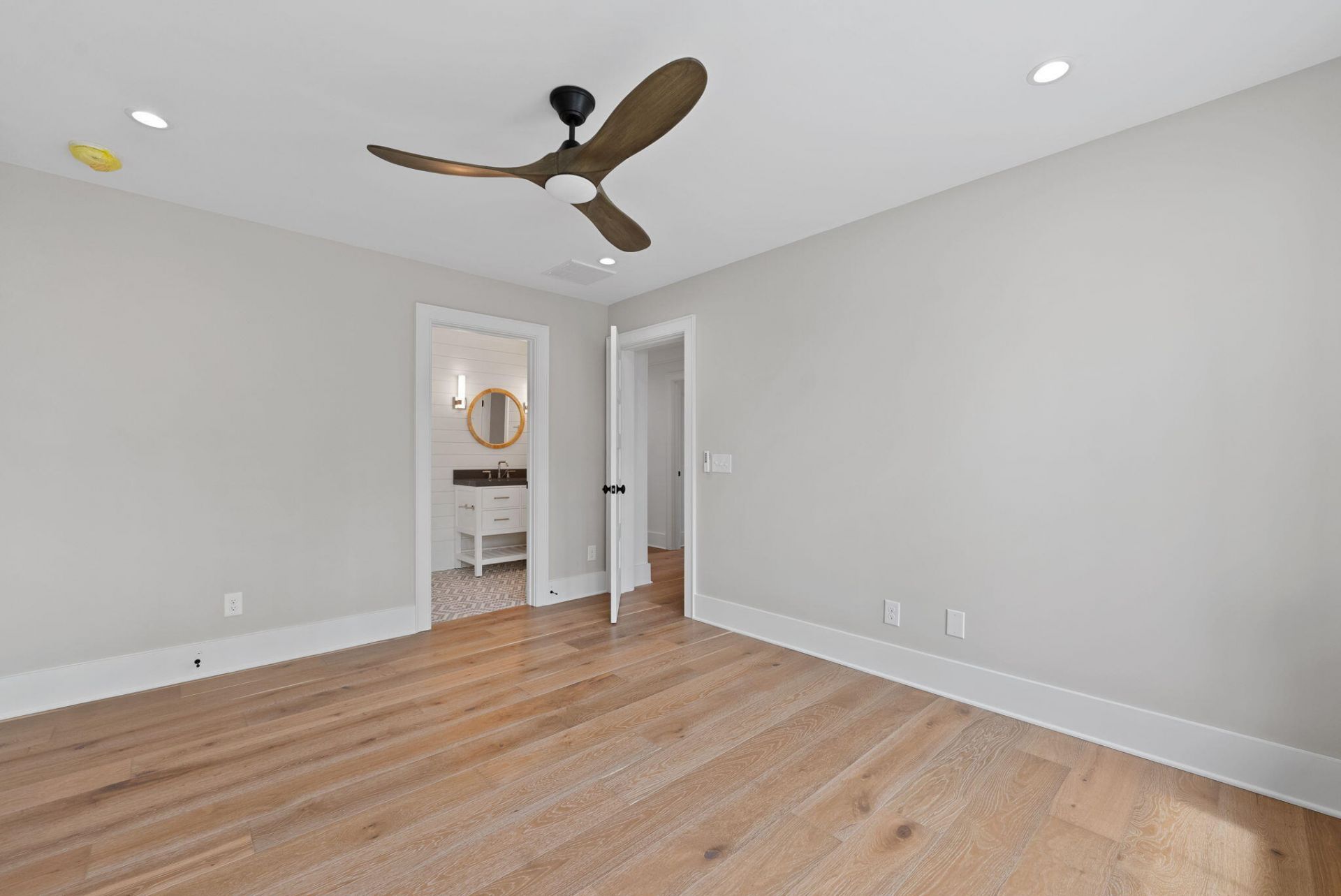 111 Peninsula Drive Photo 56