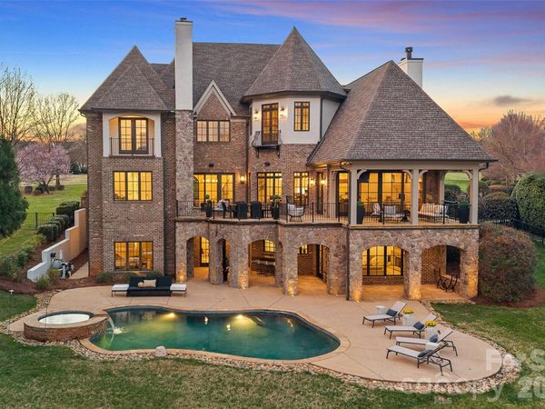 101 S Longfellow Lane, Mooresville, NC 28117