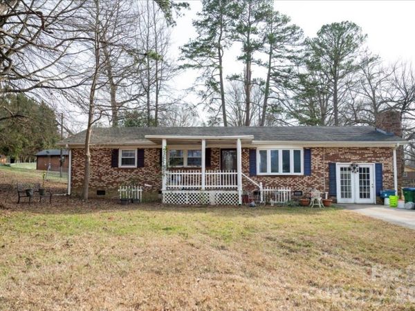 406 E Texas Avenue, Bessemer City, NC 28016