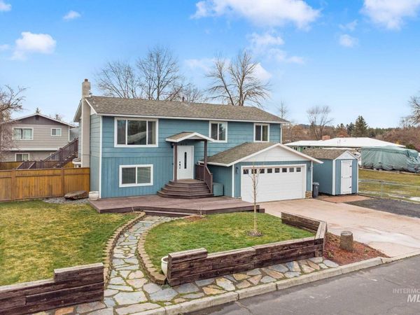 814 Valley View Dr., Moscow, ID 83843