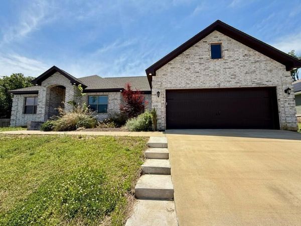 42 Riverwood Drive, Batesville, AR 72501