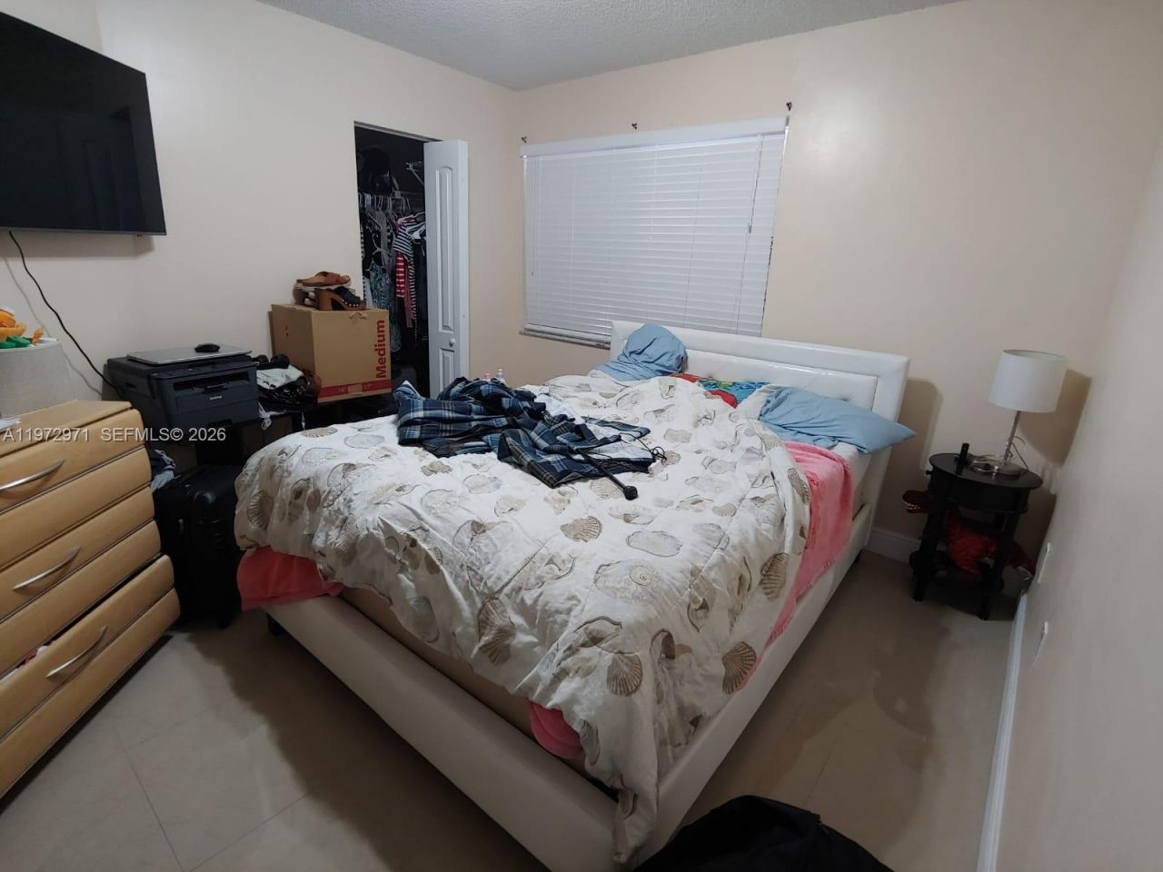 690 W Park Dr, Unit 2-204, Miami, FL 33172 Photo