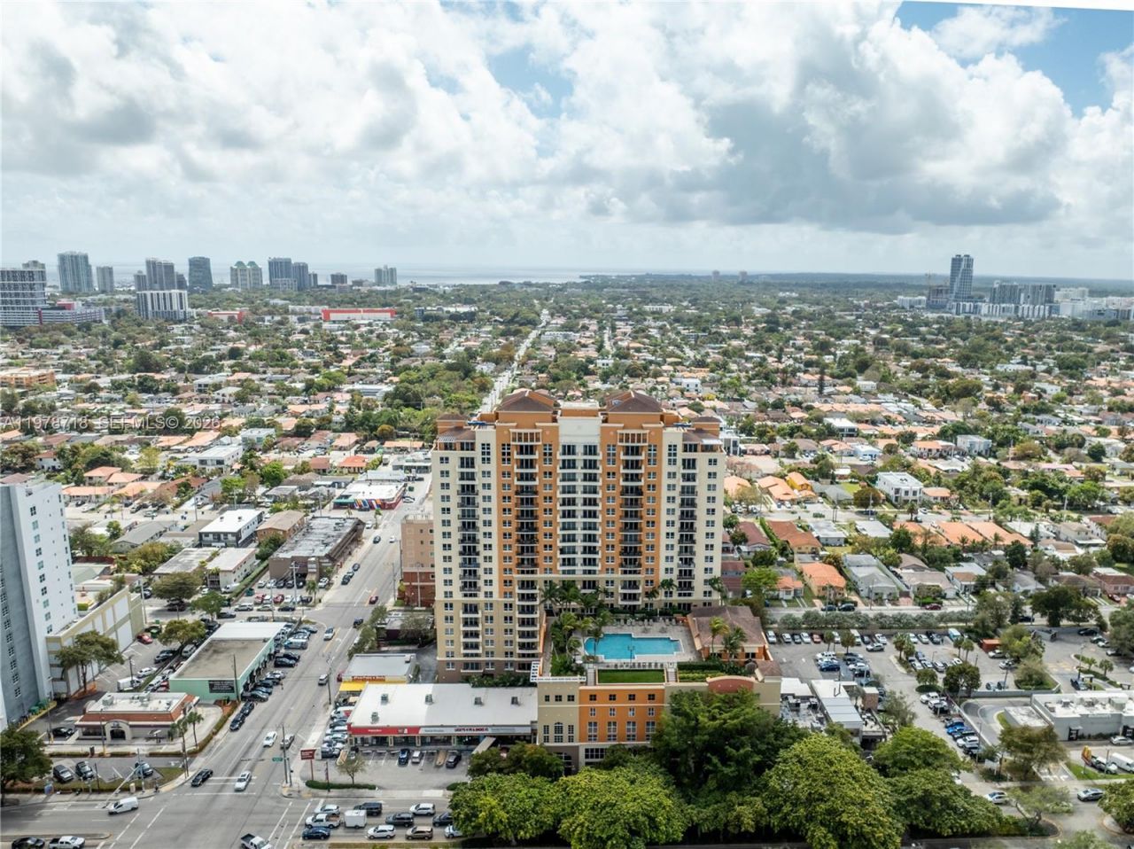 3232 SW 22nd Ter, Unit 708, Miami, FL 33145 Photo