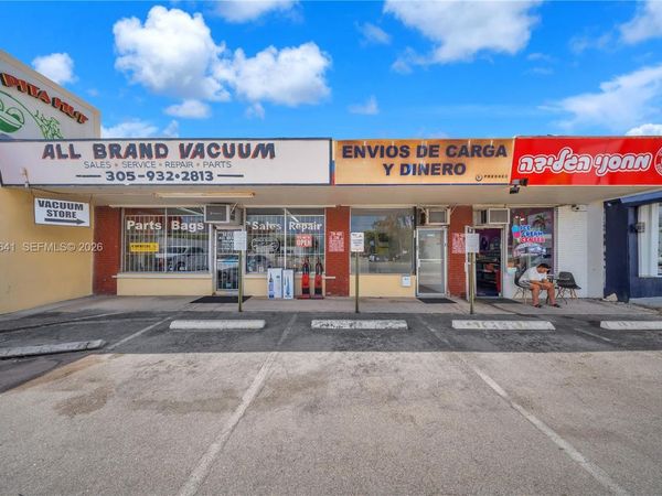 18480 W Dixie Hwy , North Miami Beach, FL 33160