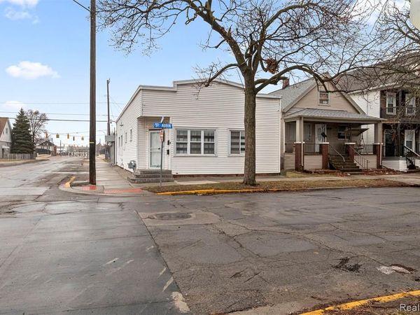 12001 Saint Aubin Street , Hamtramck, MI 48212