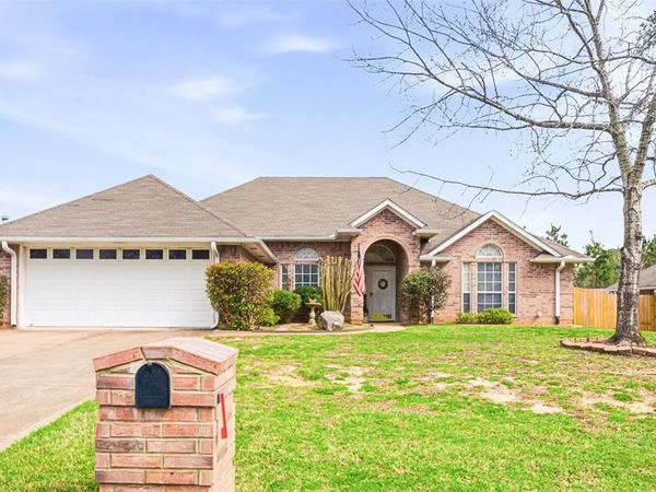 1818 Topaz Cove, Whitehouse, TX 75791