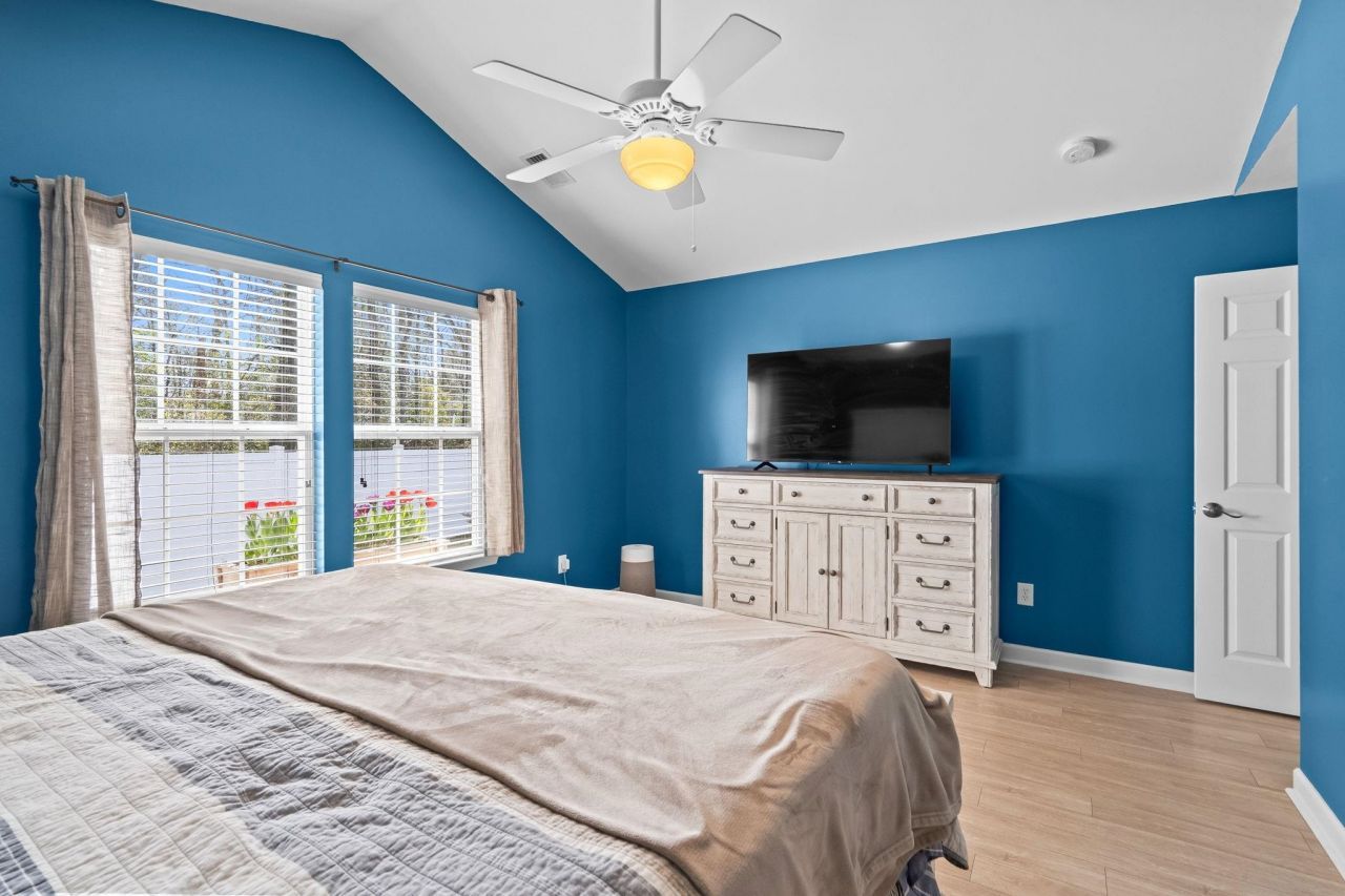 839 Riverward Dr. Photo 29