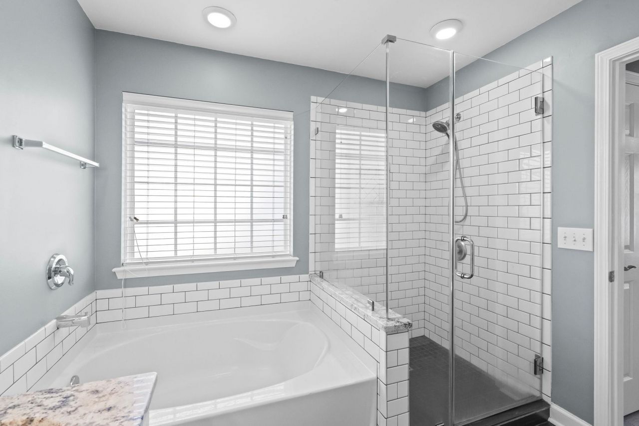 839 Riverward Dr. Photo 32