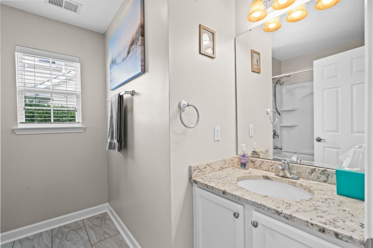 839 Riverward Dr. Photo 37