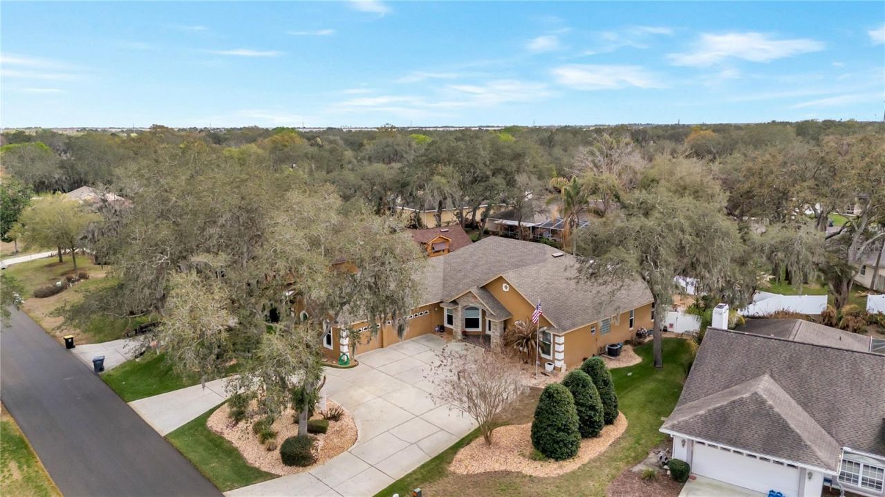 1603 Sir Henrys Trail, Lakeland, FL 33809 Photo