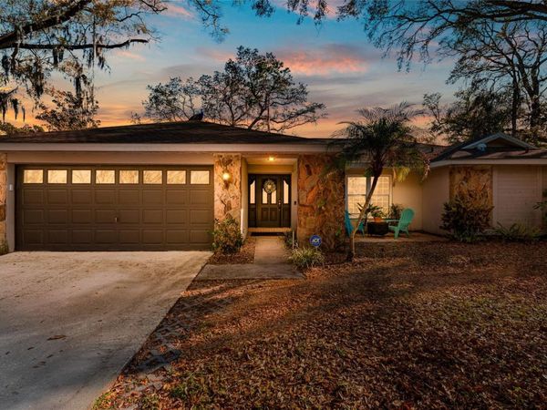 1811 LA GRANDE DRIVE , DUNEDIN, FL 34698