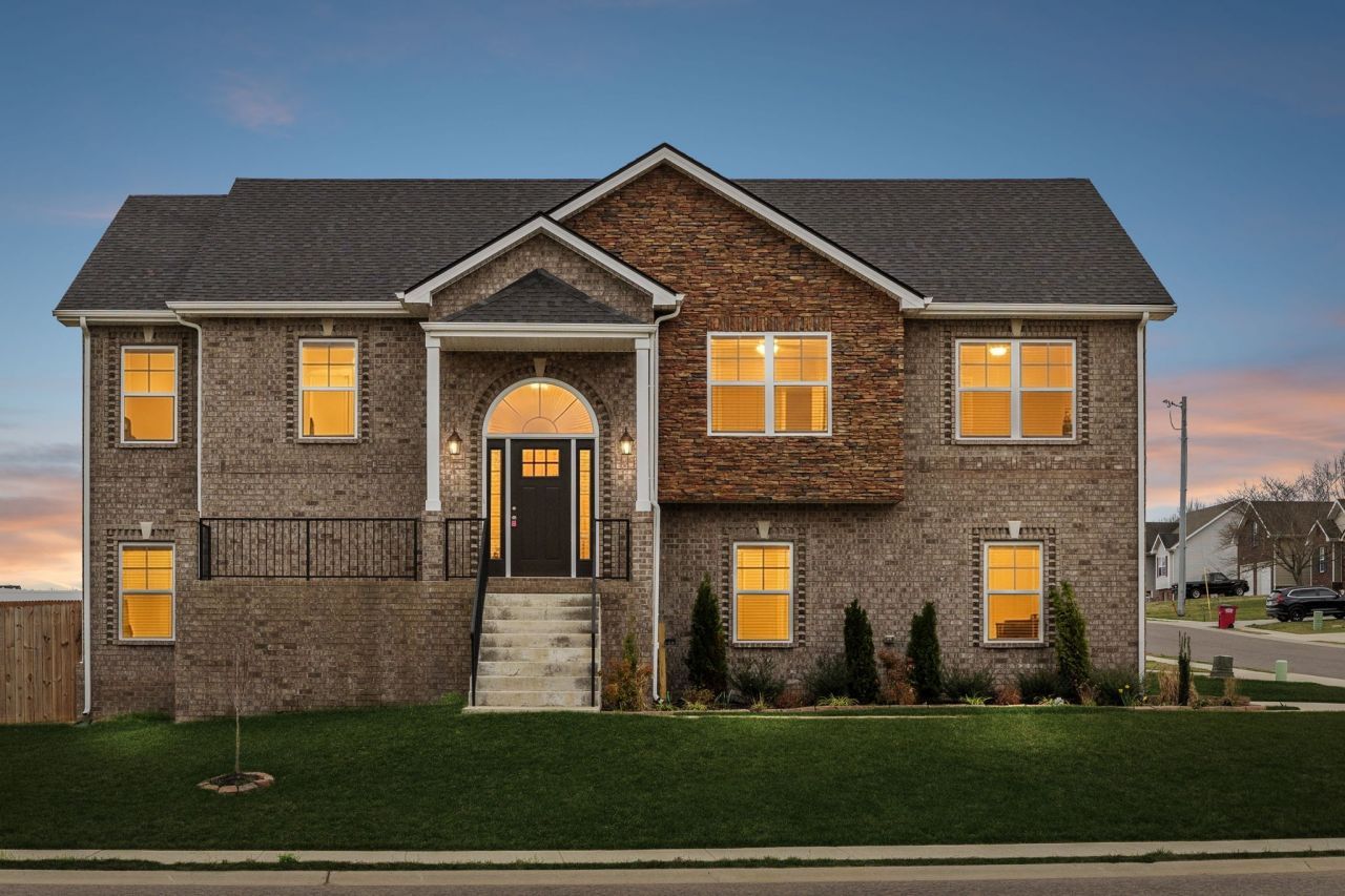 3565 Torrington Ln, Clarksville, TN 37042 Main Photo