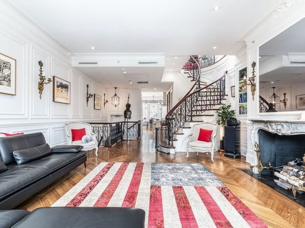 230 Commonwealth Ave, Boston, MA 02116