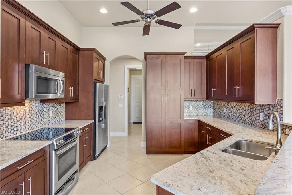 1921 SW 54th St, Cape Coral, FL 33914 Photo