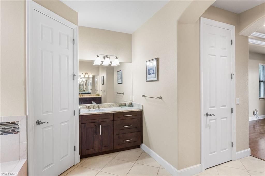 1921 SW 54th St, Cape Coral, FL 33914 Photo