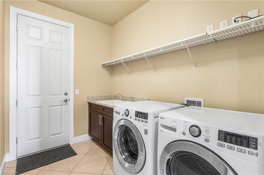 1921 SW 54th St , Cape Coral, FL 33914 Photo