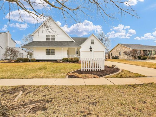 2504 Lakewood Drive, Champaign, IL 61822