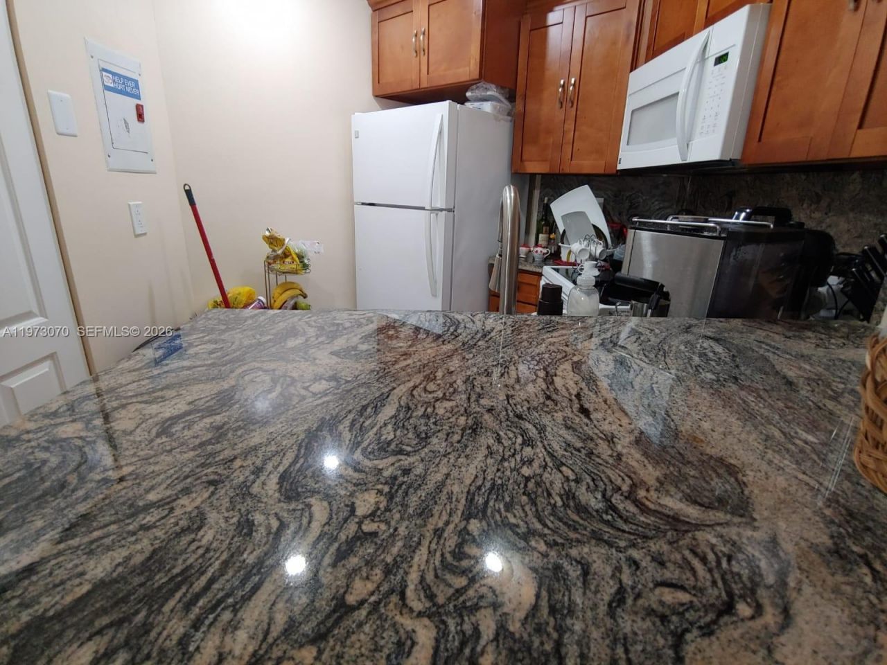 690 W Park Dr , Unit 2-204, Miami, FL 33172 Photo