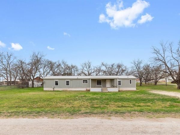 608 4th Street , Blanket, TX 76432