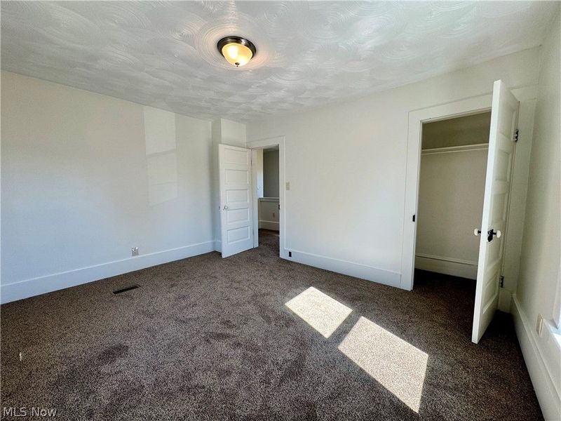 445 W Martin Street, East Palestine, OH 44413 Photo 10