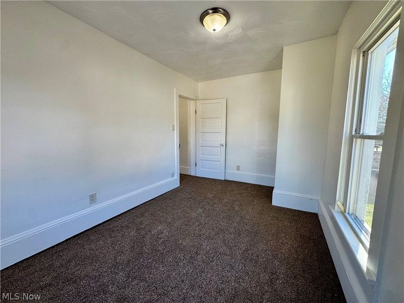 445 W Martin Street, East Palestine, OH 44413 Photo 14