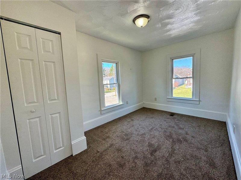 445 W Martin Street, East Palestine, OH 44413 Photo 15