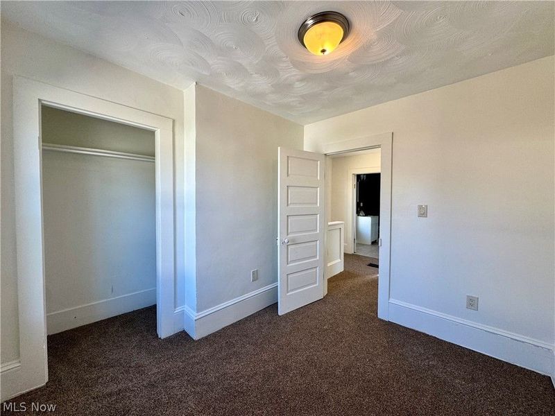 445 W Martin Street, East Palestine, OH 44413 Photo 16