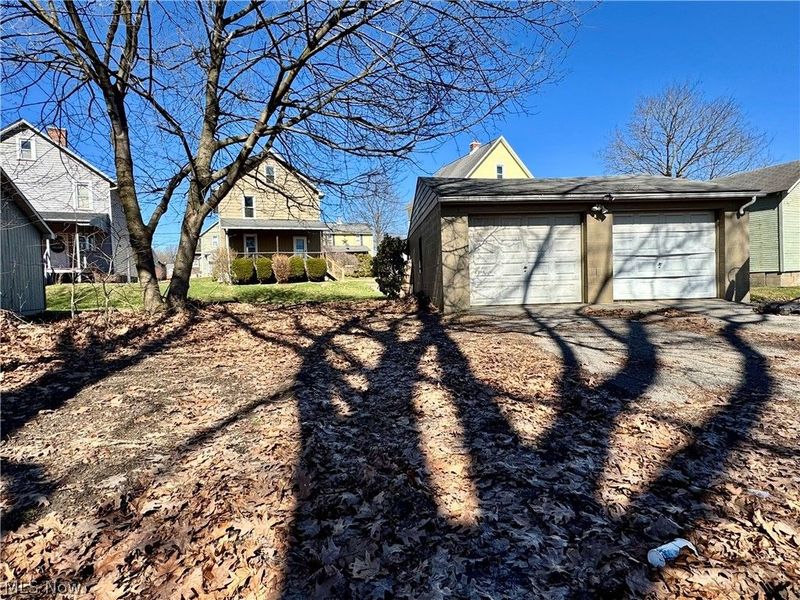 445 W Martin Street, East Palestine, OH 44413 Photo 25