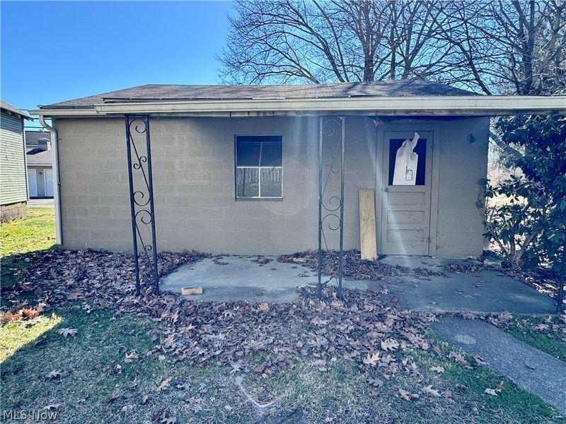 445 W Martin Street, East Palestine, OH 44413 Photo 27