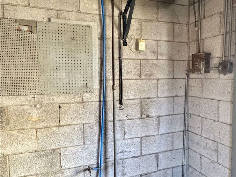 445 W Martin Street, East Palestine, OH 44413 Photo 31