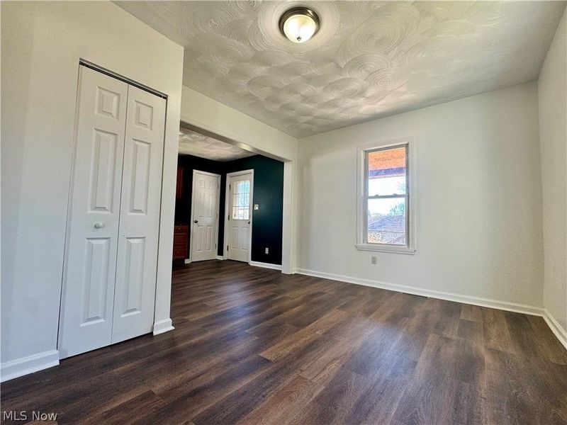 445 W Martin Street, East Palestine, OH 44413 Photo 9